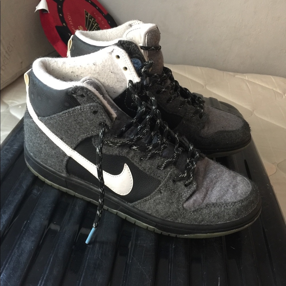 Nike Dunks SB Premier “Petosky”